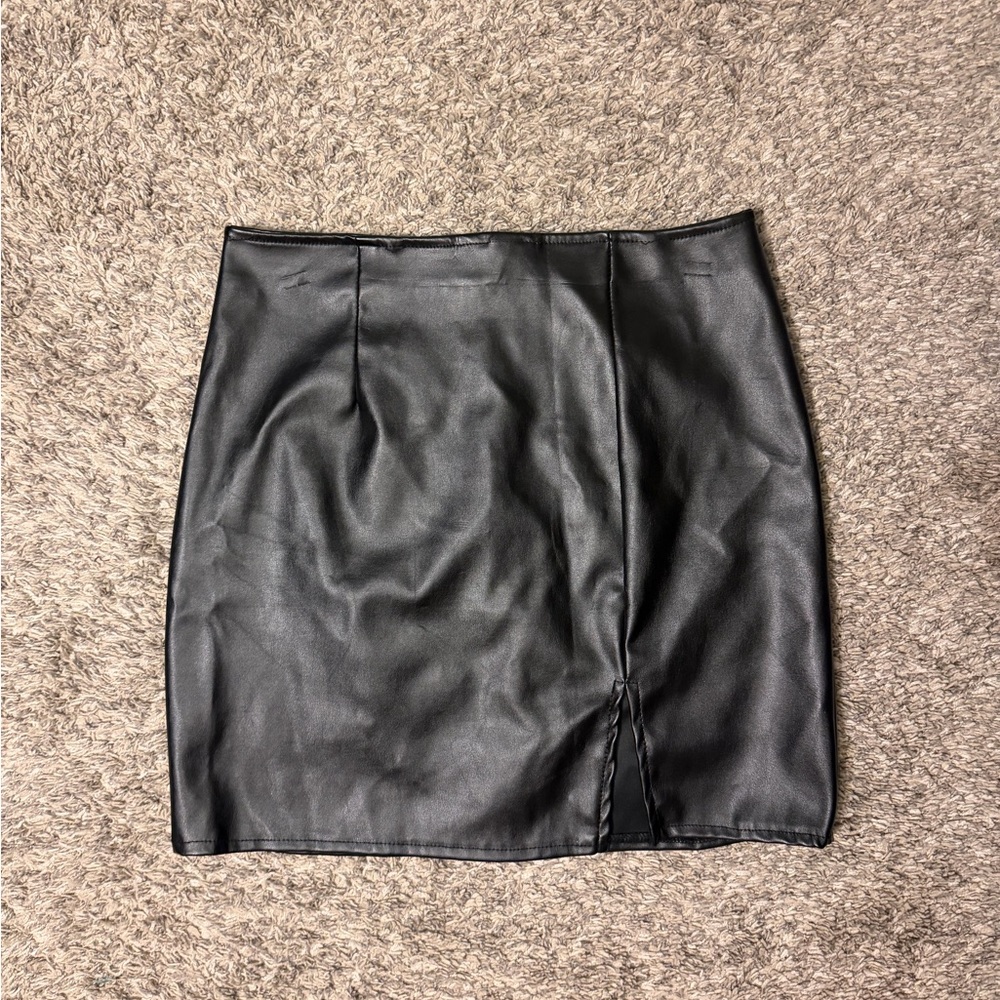 Windsor Black Faux Leather mini Skirt